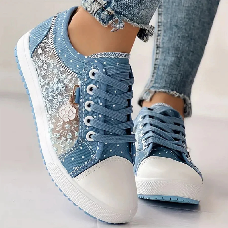 Fleur | Baskets à détails floraux